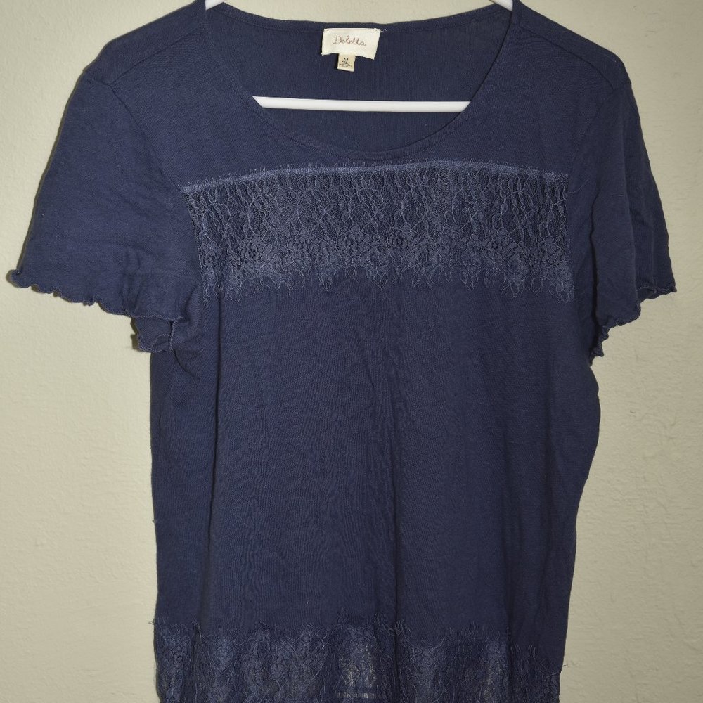 Blue short-sleeve blouse with lace